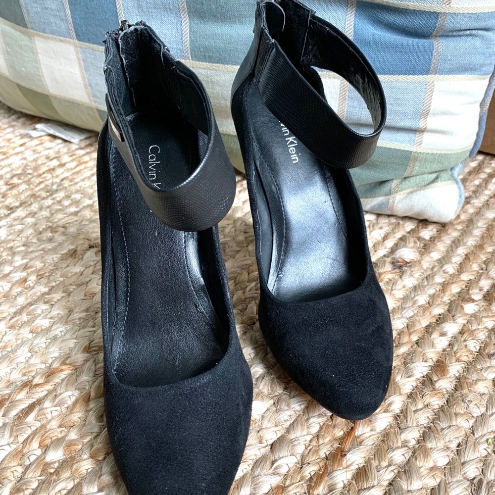 NEW w/o box/tag Calvin Klein Black High Heels